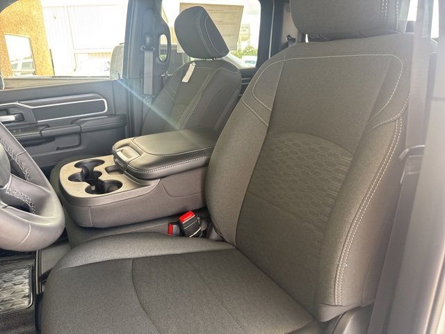 New 2025 RAM 4500 4x4 Crew Cab DRW image 23