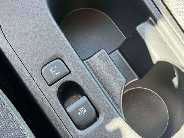 Certified 2024 Toyota Corolla LE AWD/4WD image 13