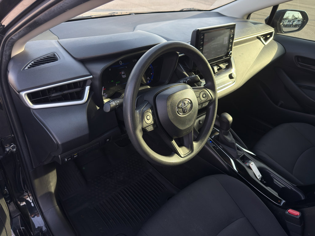 Used 2022 Toyota Corolla LE FWD image 23