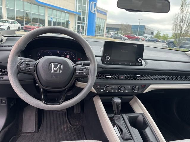 Certified 2023 Honda Accord EX image 14