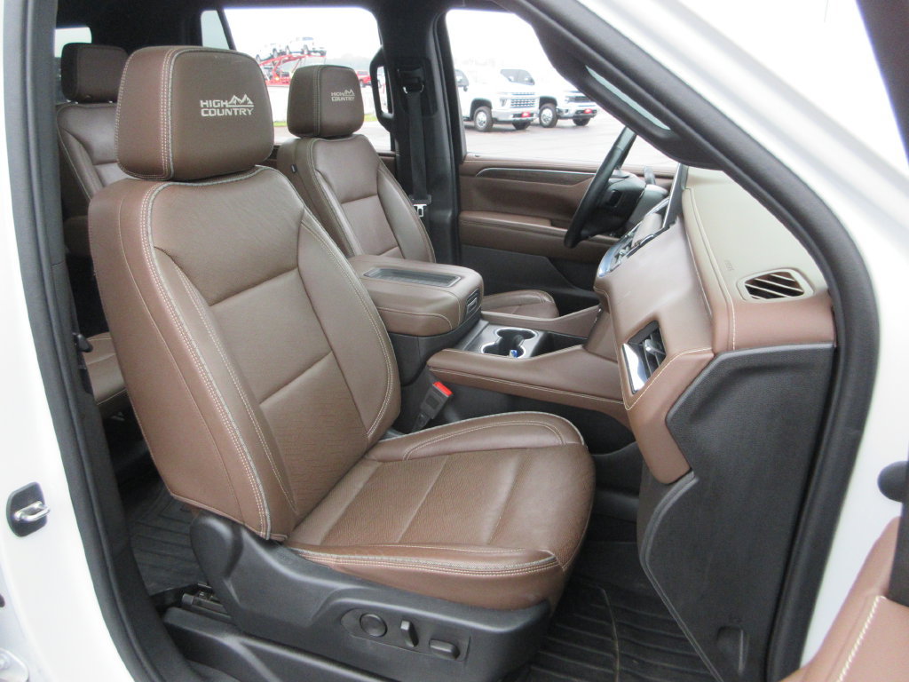 Certified 2023 Chevrolet Tahoe High Country w/ Premium Package 2 AWD/4WD image 25