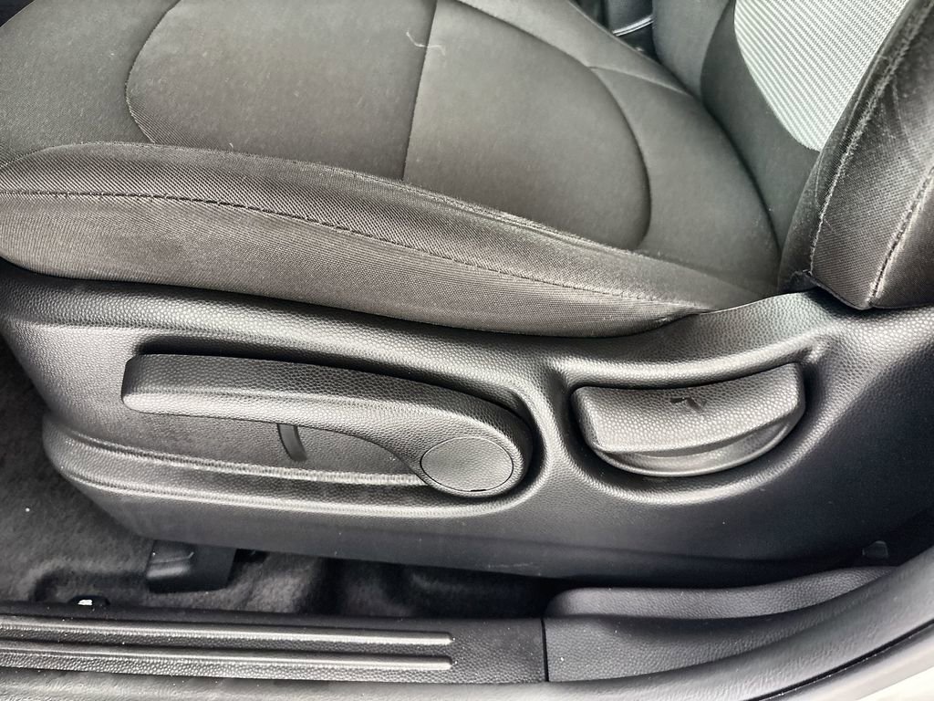 Used 2019 Kia Soul FWD image 14