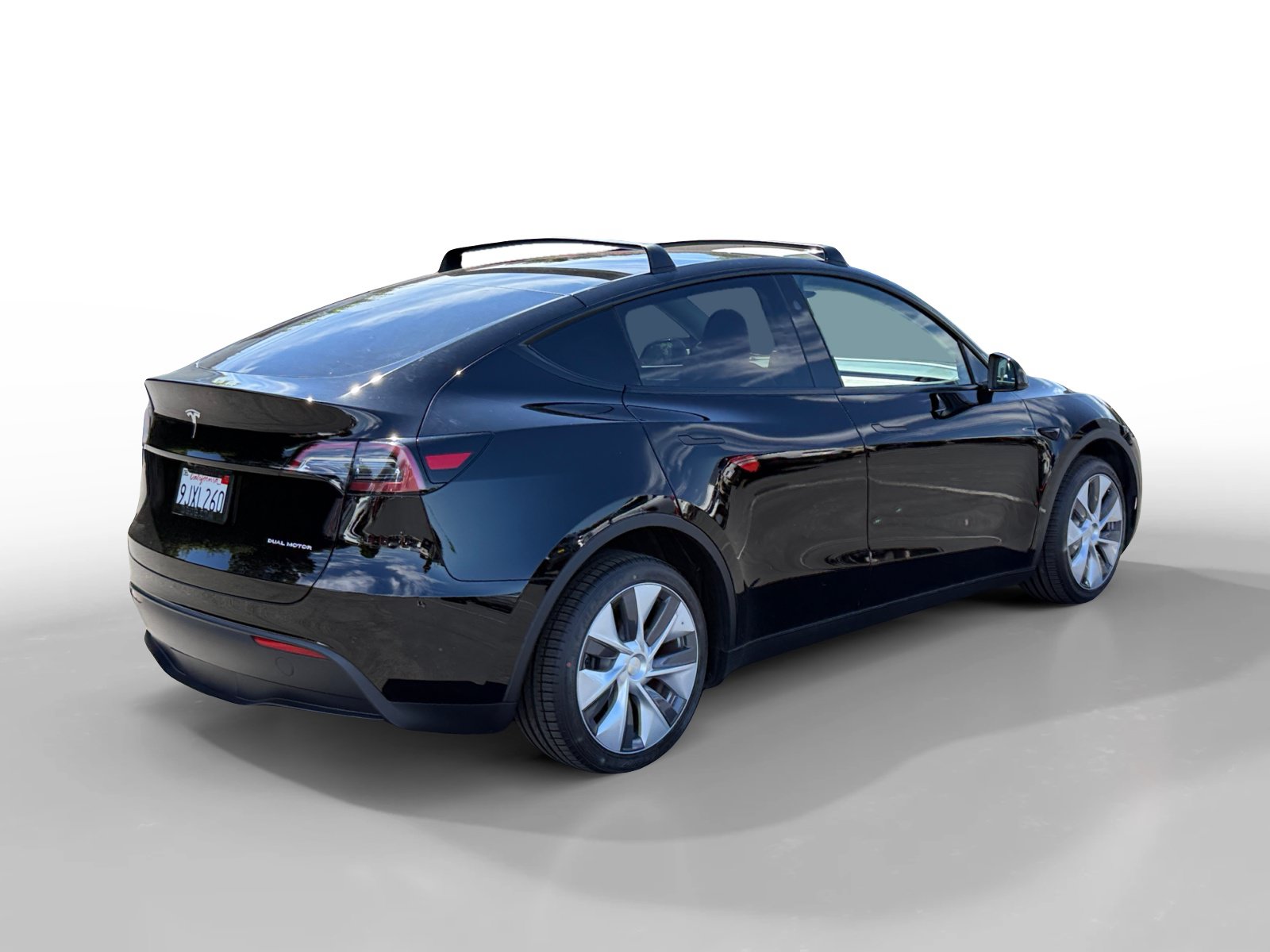 Used 2023 Tesla Model Y Long Range AWD/4WD image 5