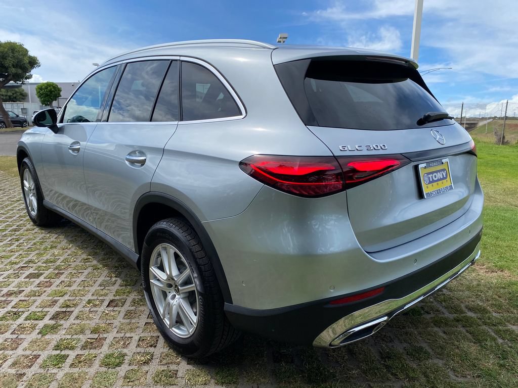 Used 2025 Mercedes-Benz GLC 300 image 23