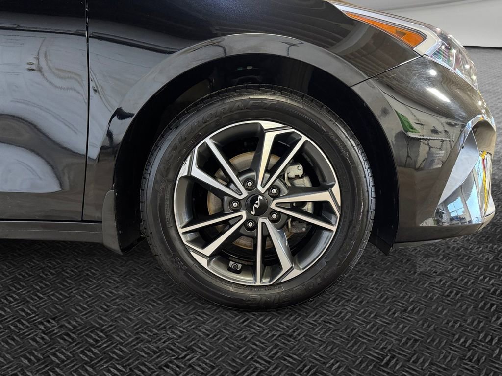 Certified 2023 Kia Forte LXS w/ LXS Technology Package image 11