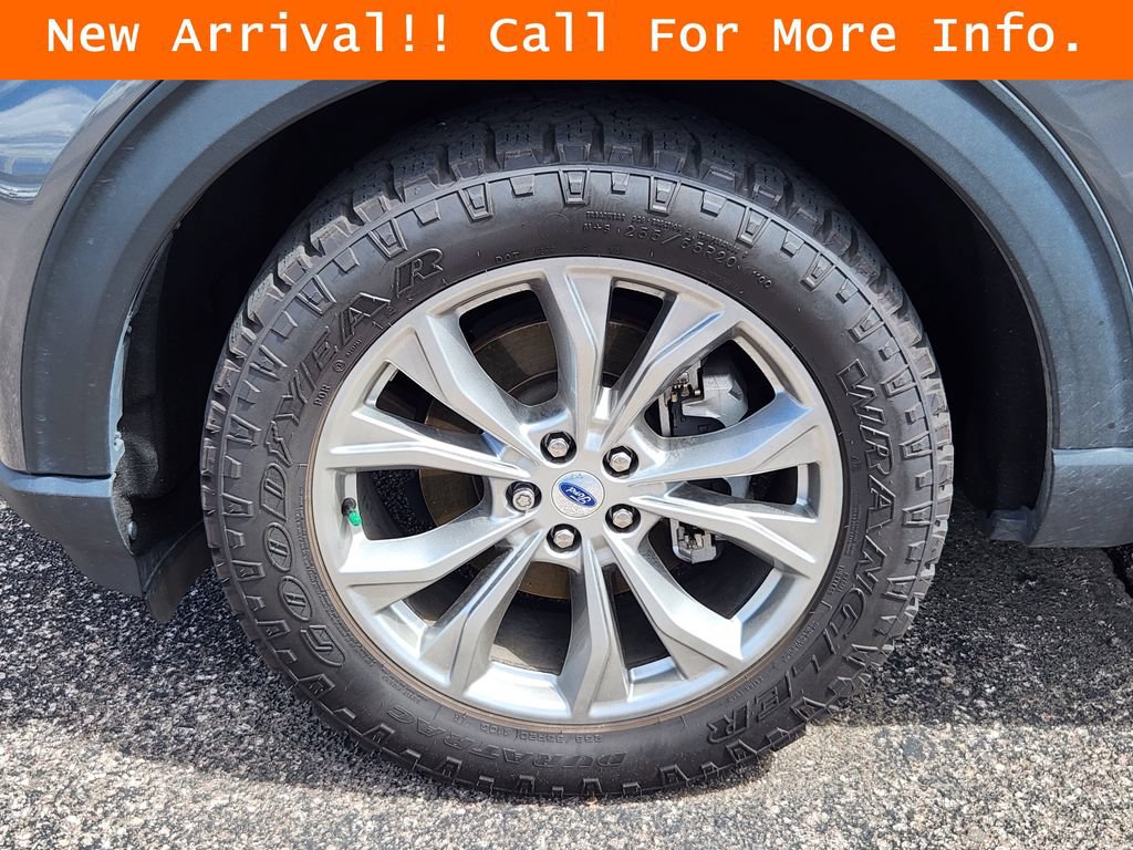 Used 2023 Ford Explorer Limited w/ Limited Technology Package AWD/4WD image 9