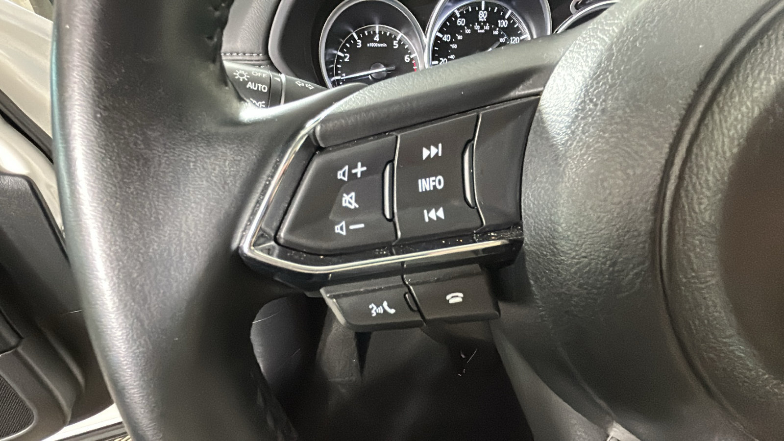 Used 2025 MAZDA CX-5 AWD 2.5 S w/ Preferred Package image 19