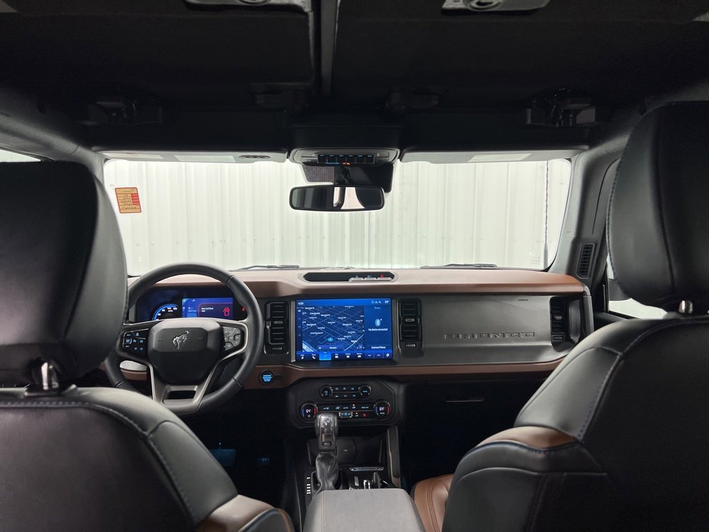 Used 2024 Ford Bronco Outer Banks image 16