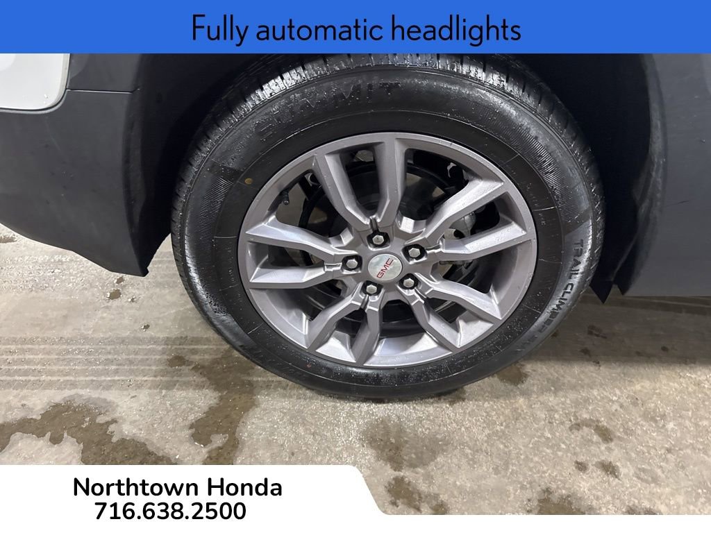 Used 2022 GMC Terrain SLT image 13