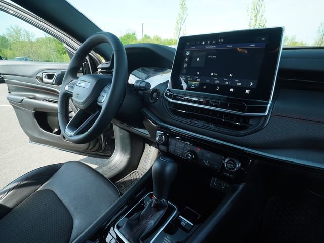 Used 2024 Jeep Compass Trailhawk w/ Trailer Tow Group image 32