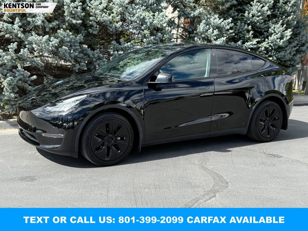 Used 2022 Tesla Model Y Long Range AWD/4WD image 1