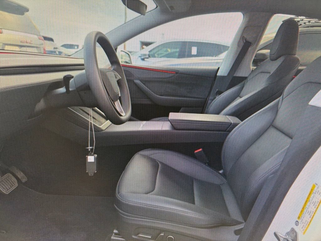 Used 2026 Tesla Model Y Long Range AWD/4WD image 5