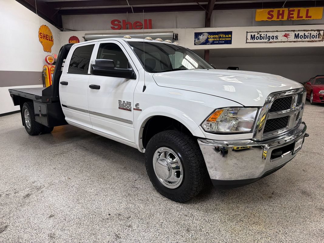 Used 2014 RAM 3500 Tradesman w/ Chrome Appearance Group AWD/4WD image 11