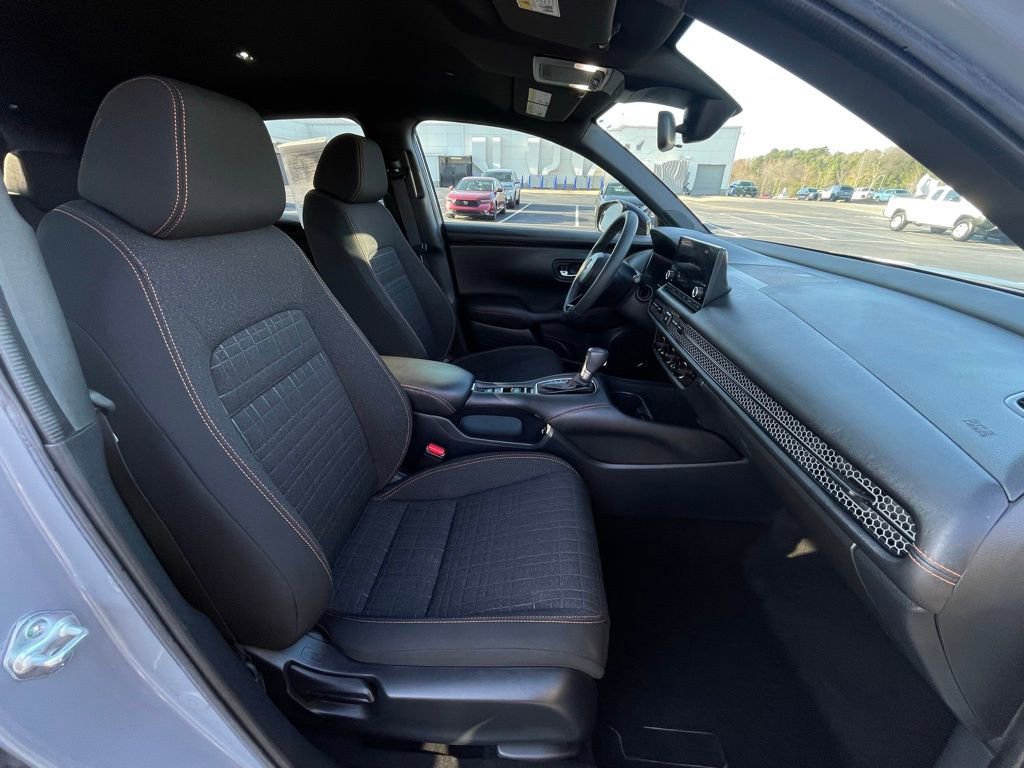 Used 2023 Honda HR-V Sport image 31