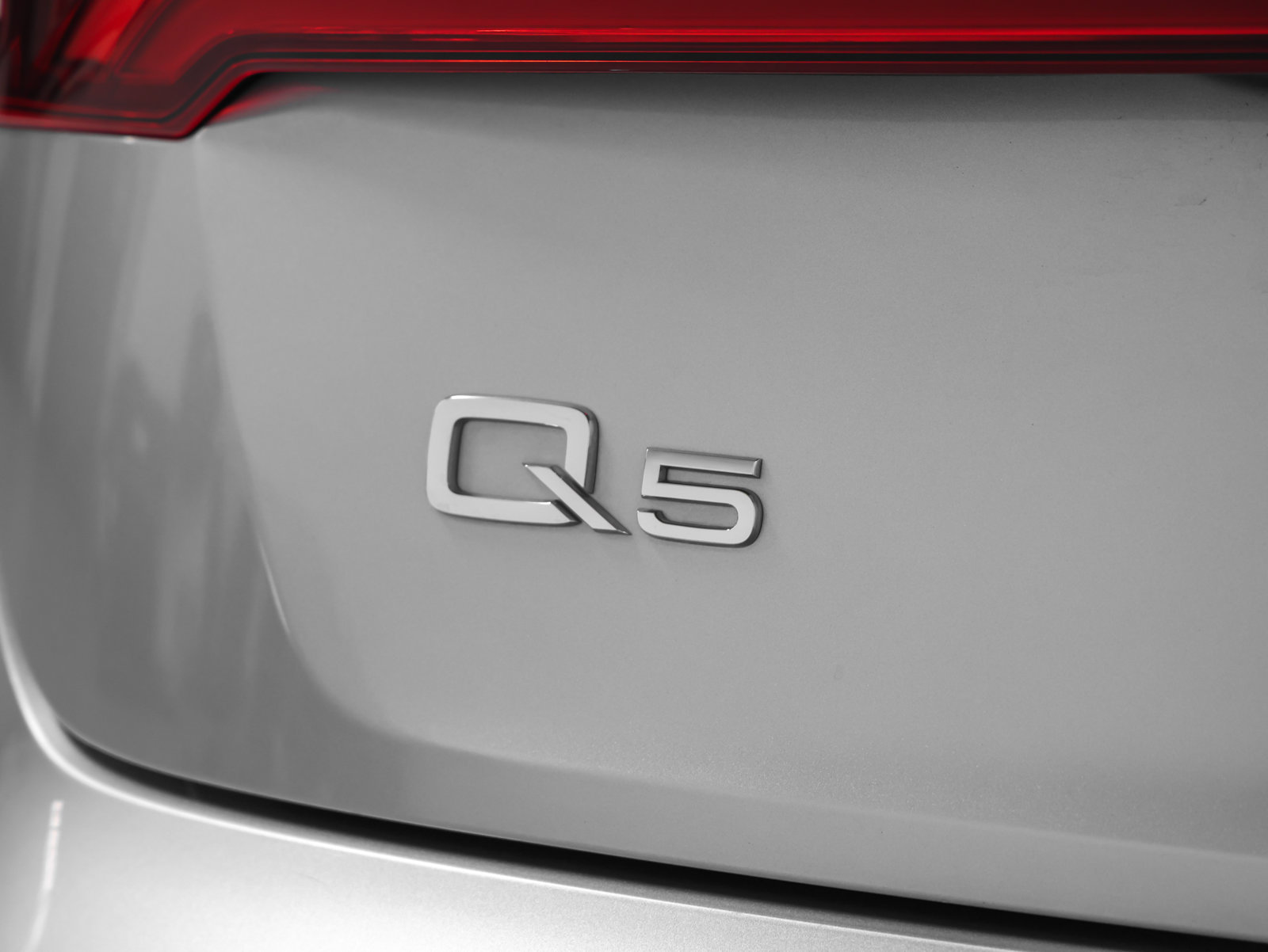 Used 2018 Audi Q5 2.0T Premium AWD/4WD image 19