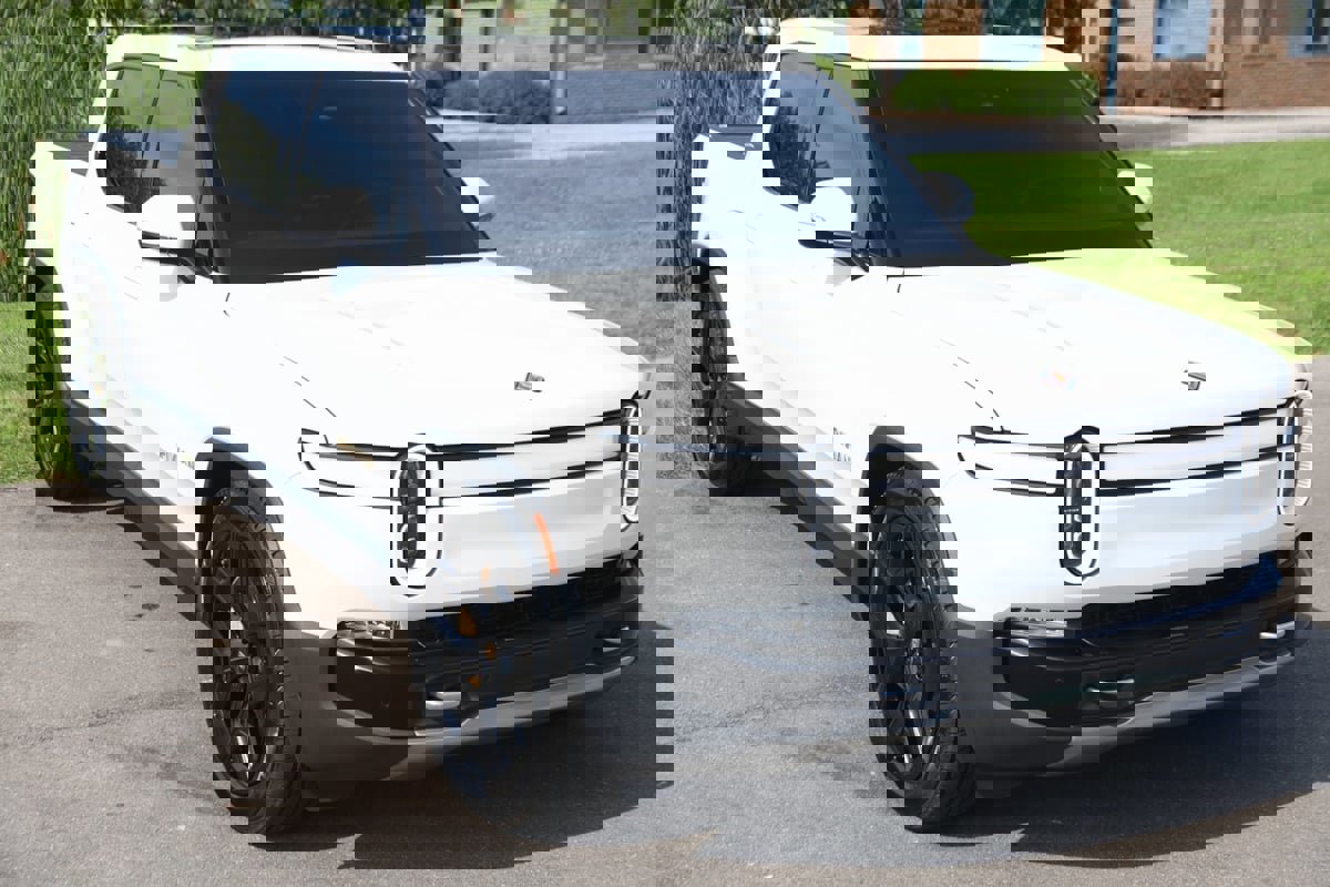 Used 2022 Rivian R1T Adventure image 54