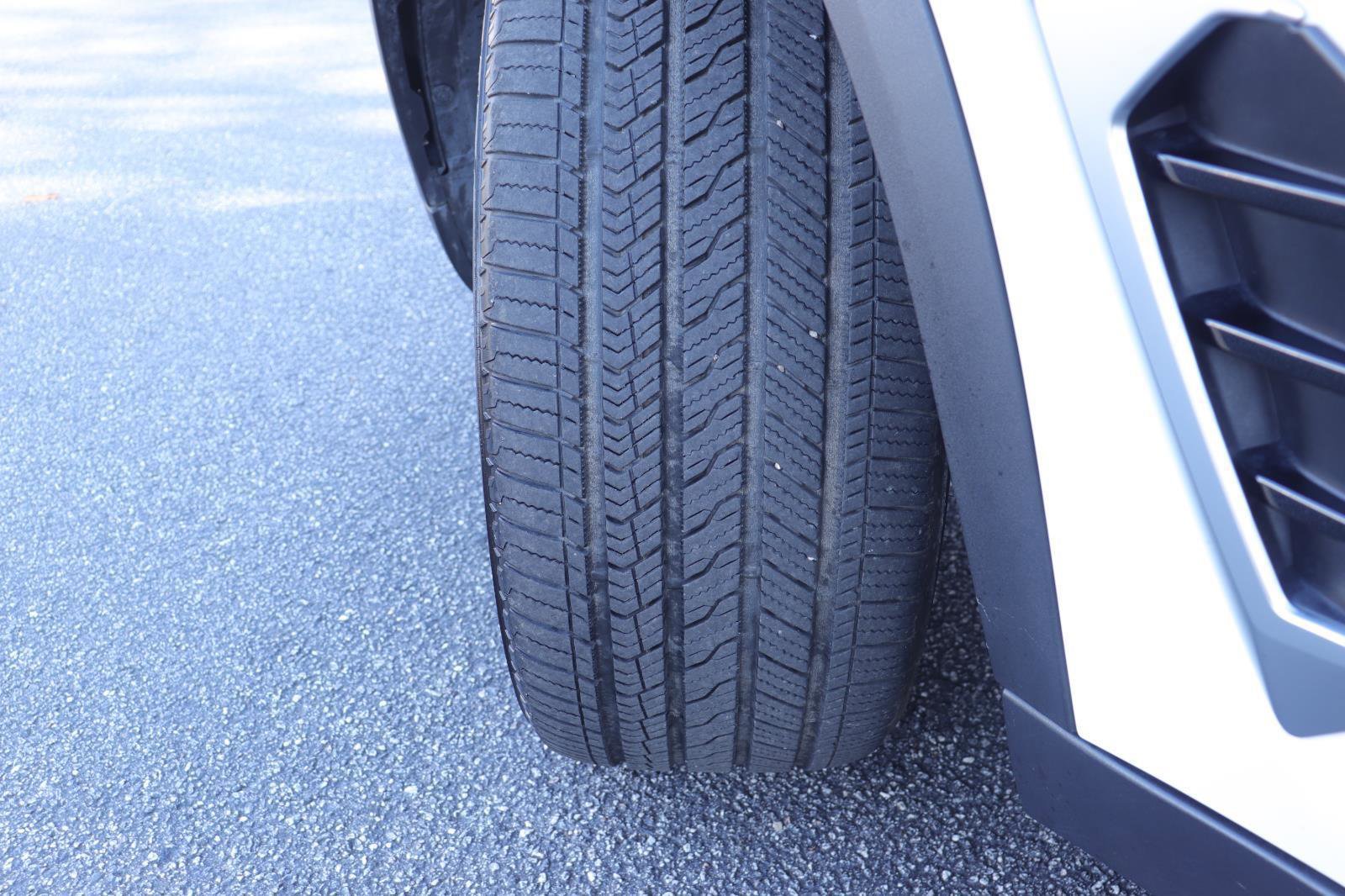 Used 2024 BMW X5 xDrive40i w/ Premium Package image 42