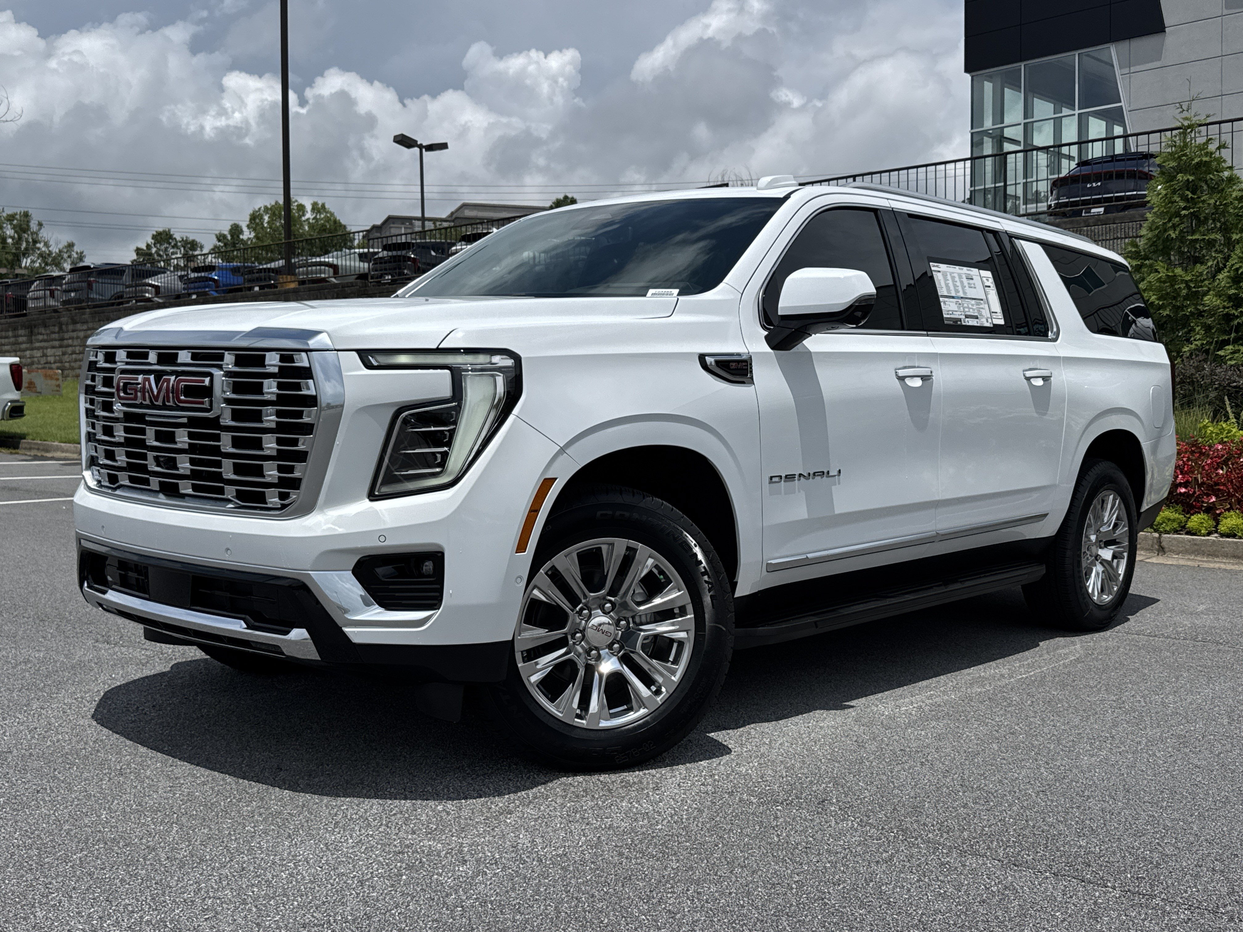 New 2026 GMC Yukon XL Denali AWD/4WD image 5