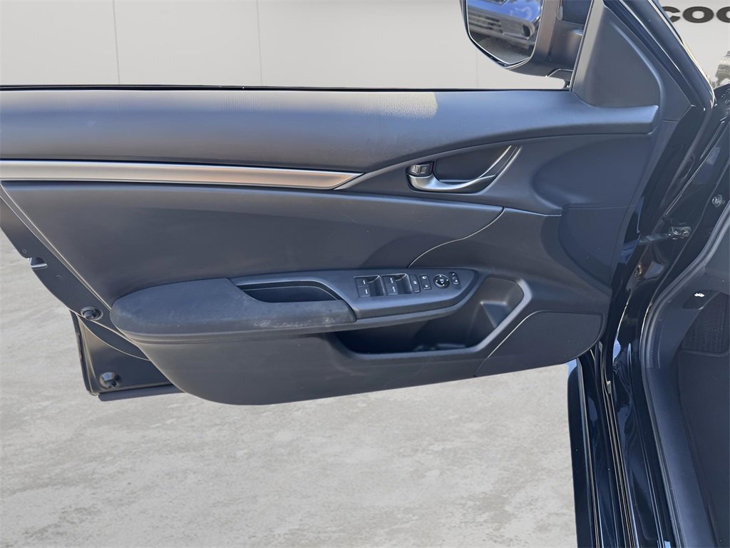 Used 2018 Honda Civic Sport image 15