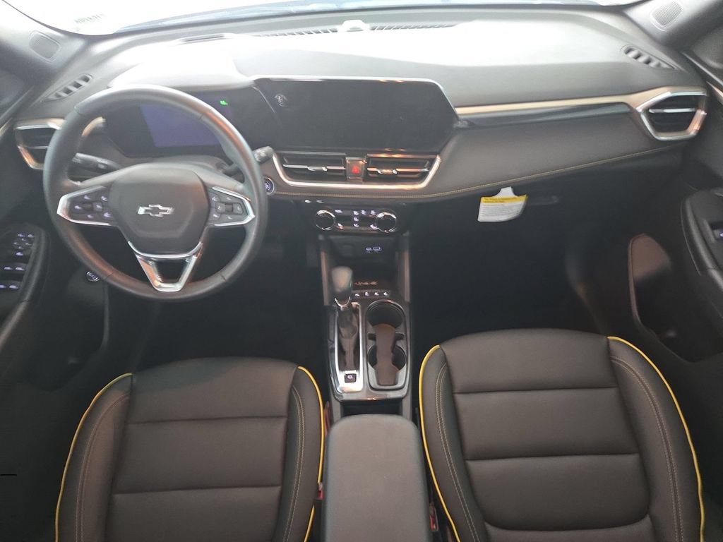 Used 2025 Chevrolet TrailBlazer ACTIV w/ Convenience Package FWD image 25
