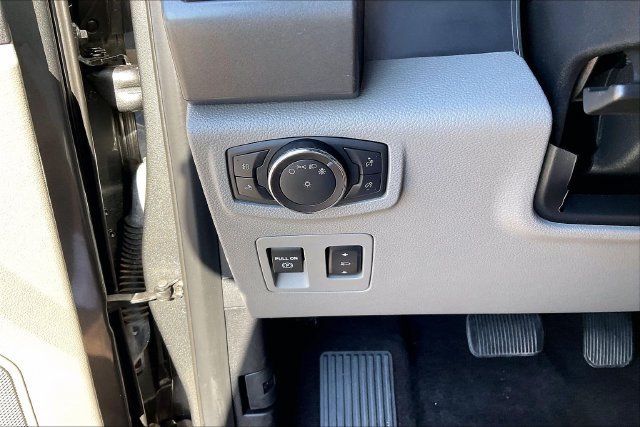 Used 2018 Ford F150 XLT w/ Equipment Group 301A Mid AWD/4WD image 30