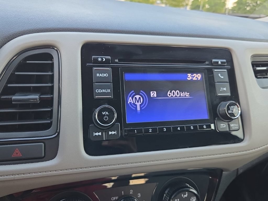 Used 2016 Honda HR-V LX image 38