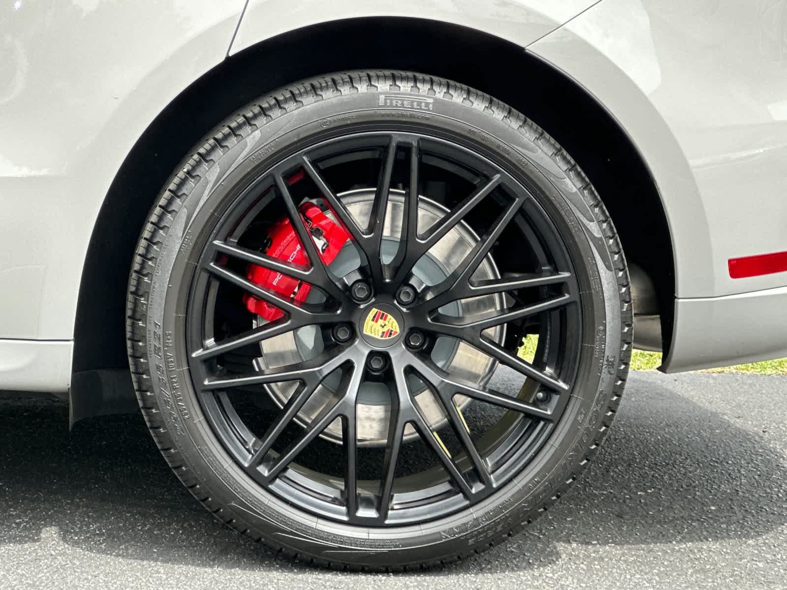 Certified 2023 Porsche Macan GTS AWD/4WD image 31