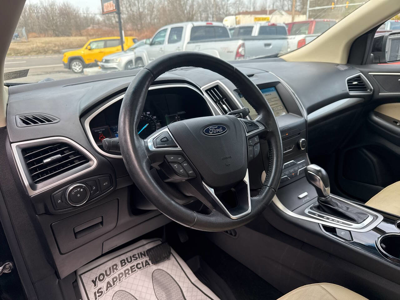 Used 2017 Ford Edge SEL w/ Equipment Group 201A AWD/4WD image 25
