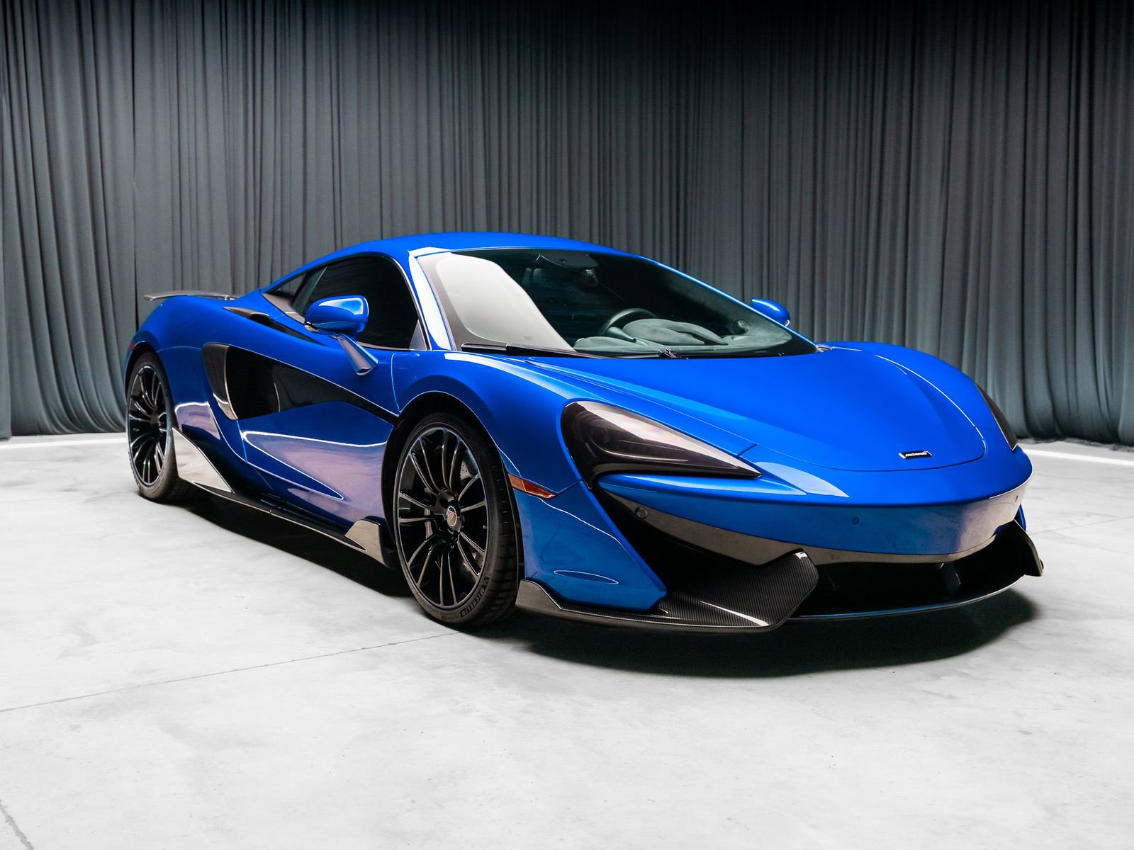 Used 2016 McLaren 570S Coupe RWD image 17