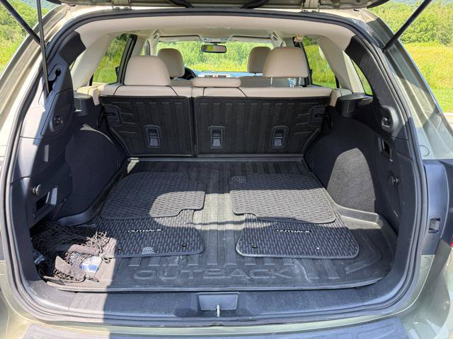 Used 2015 Subaru Outback 3.6R Limited w/ Protection Package #1 AWD/4WD image 21