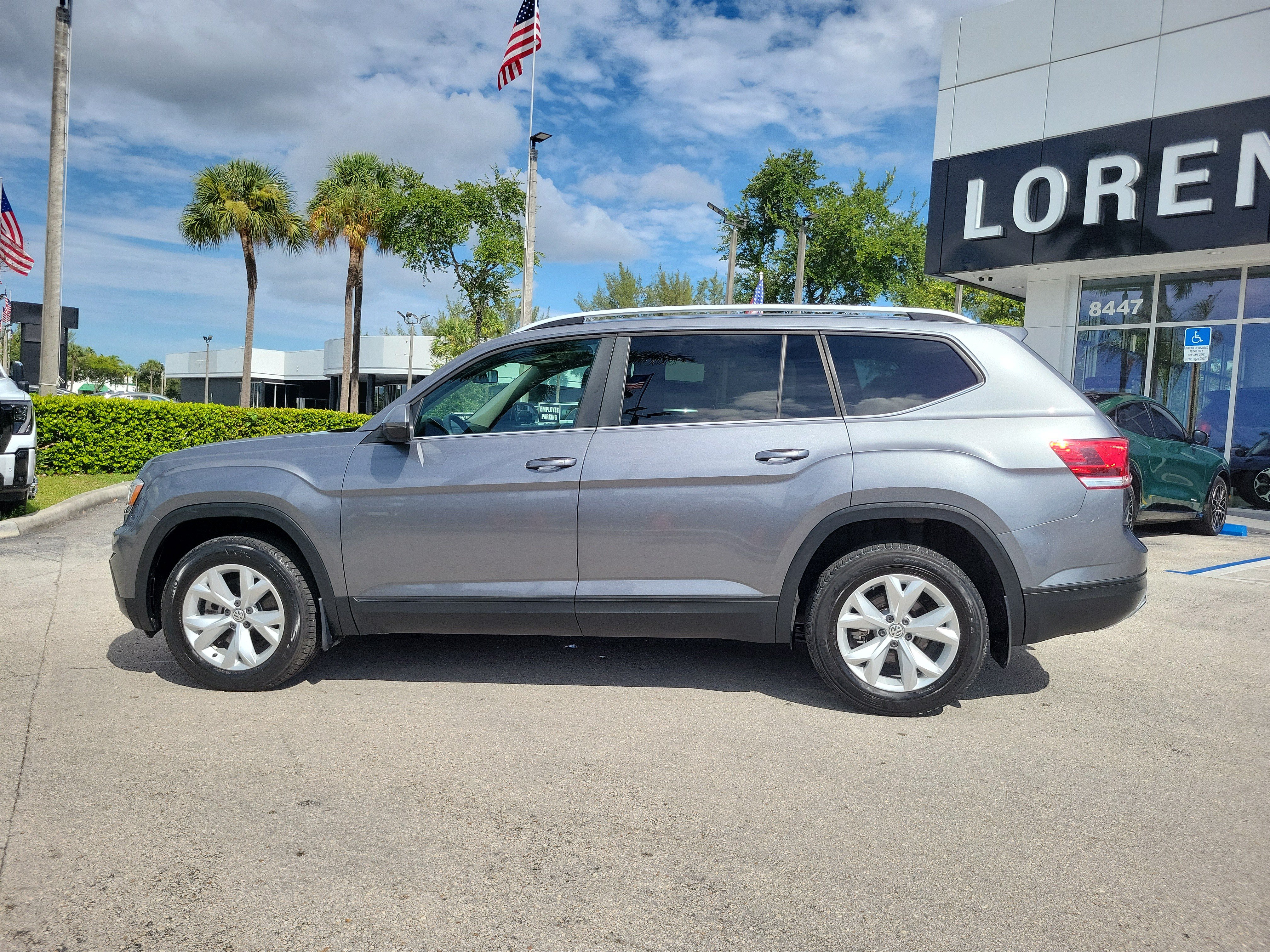 Used 2019 Volkswagen Atlas SE w/ Towing Package FWD image 8