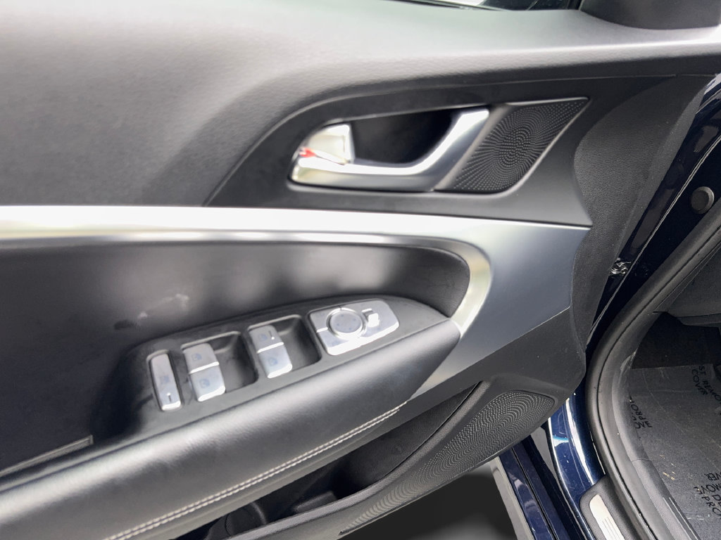 Used 2026 Genesis G70 2.5T RWD image 34