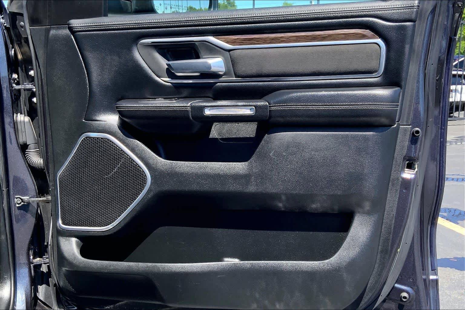 Used 2020 RAM 1500 Laramie AWD/4WD image 26