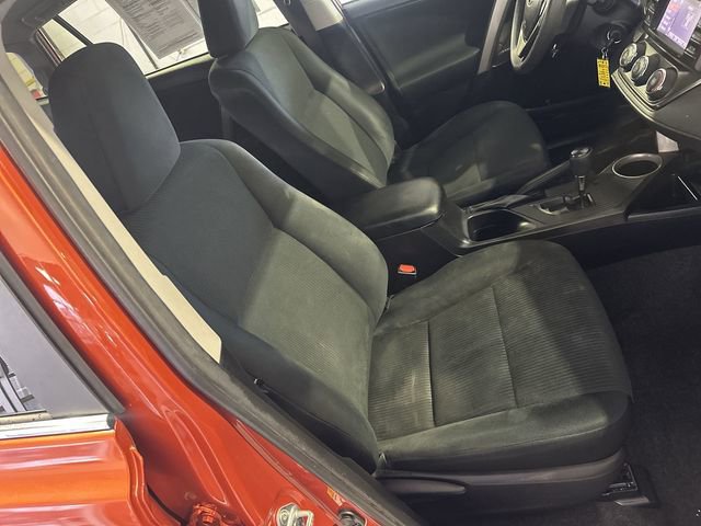 Used 2015 Toyota RAV4 LE image 23