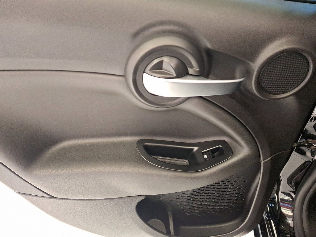 Used 2023 FIAT 500X Sport w/ Technology Group image 19