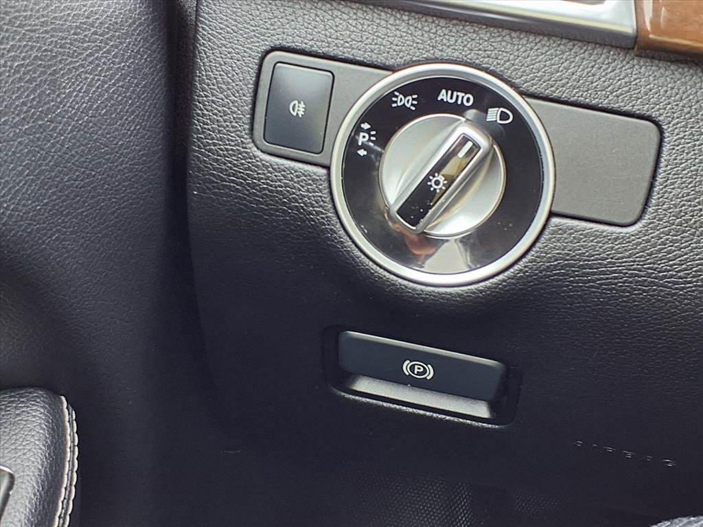 Used 2015 Mercedes-Benz GL 450 4MATIC image 11