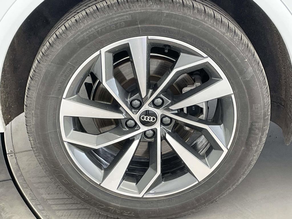 Certified 2023 Audi Q5 2.0T Premium Plus w/ Premium Plus Package image 13
