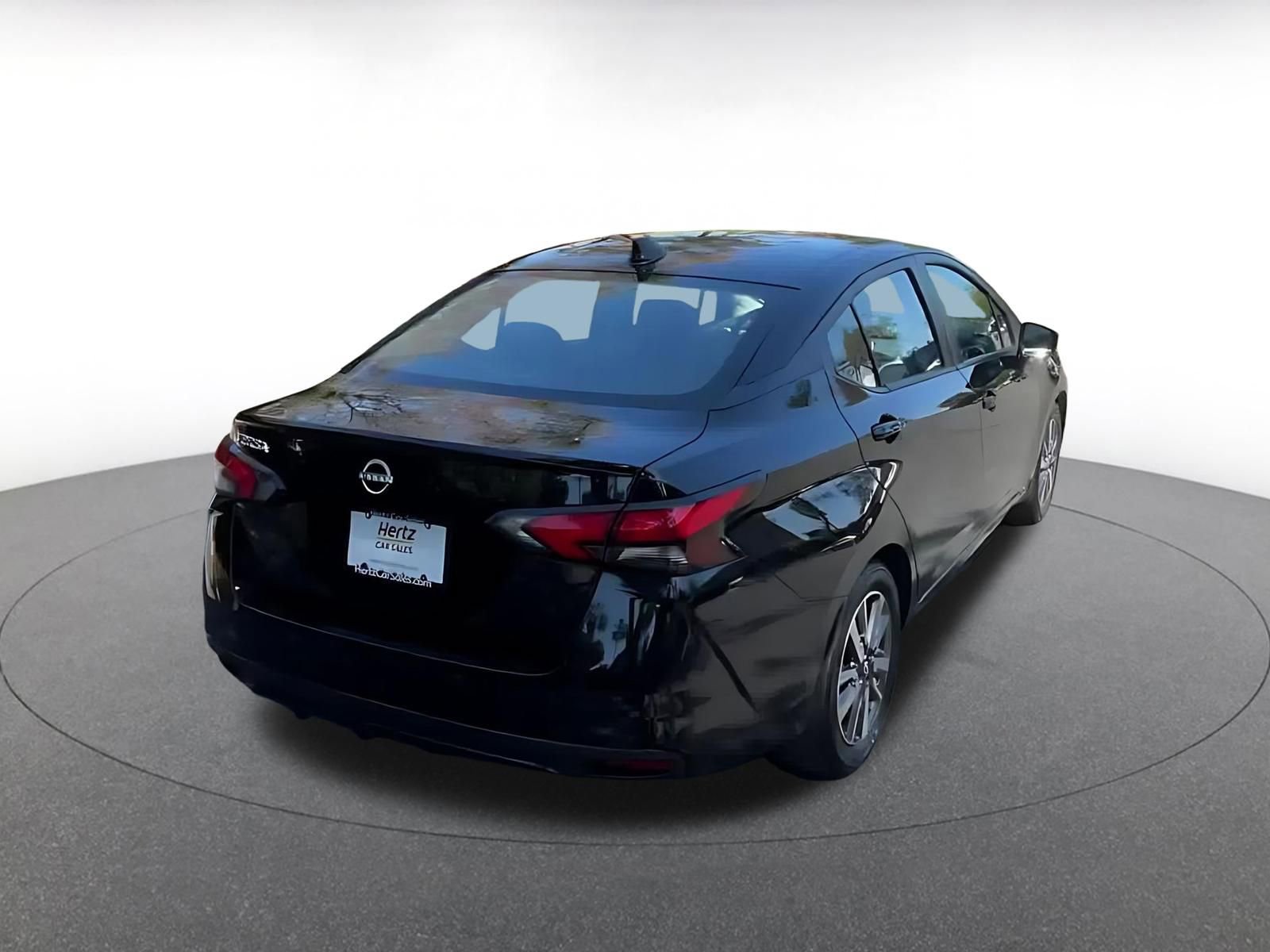 Used 2025 Nissan Versa SV FWD image 12