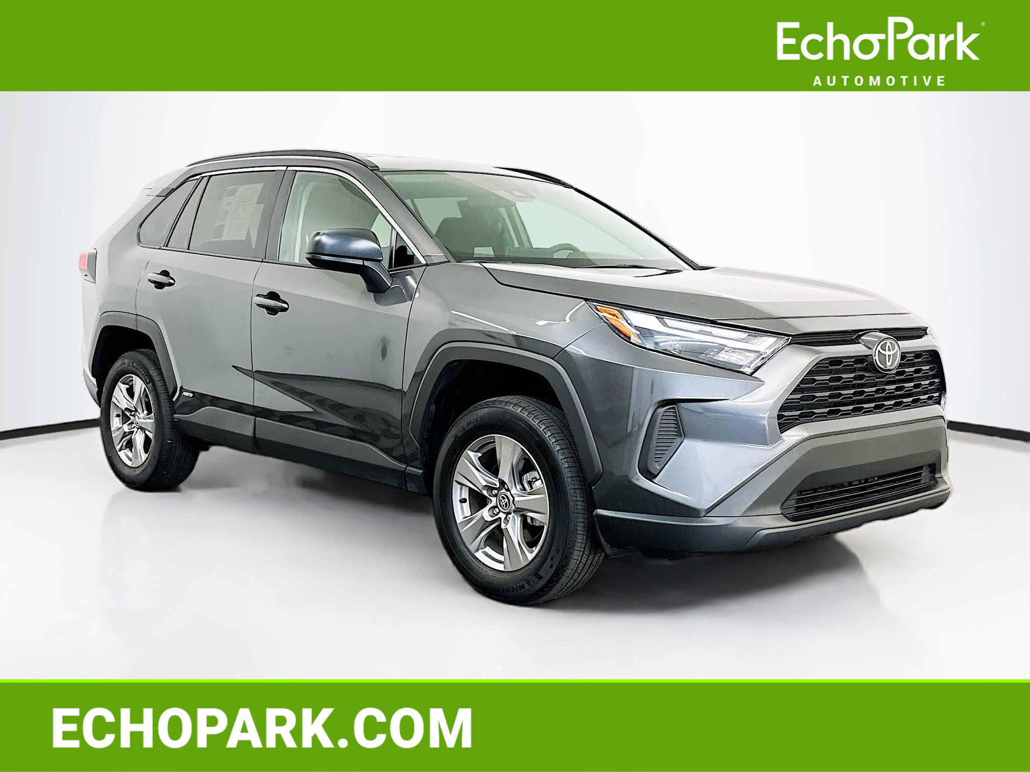 Used 2025 Toyota RAV4 LE image 1