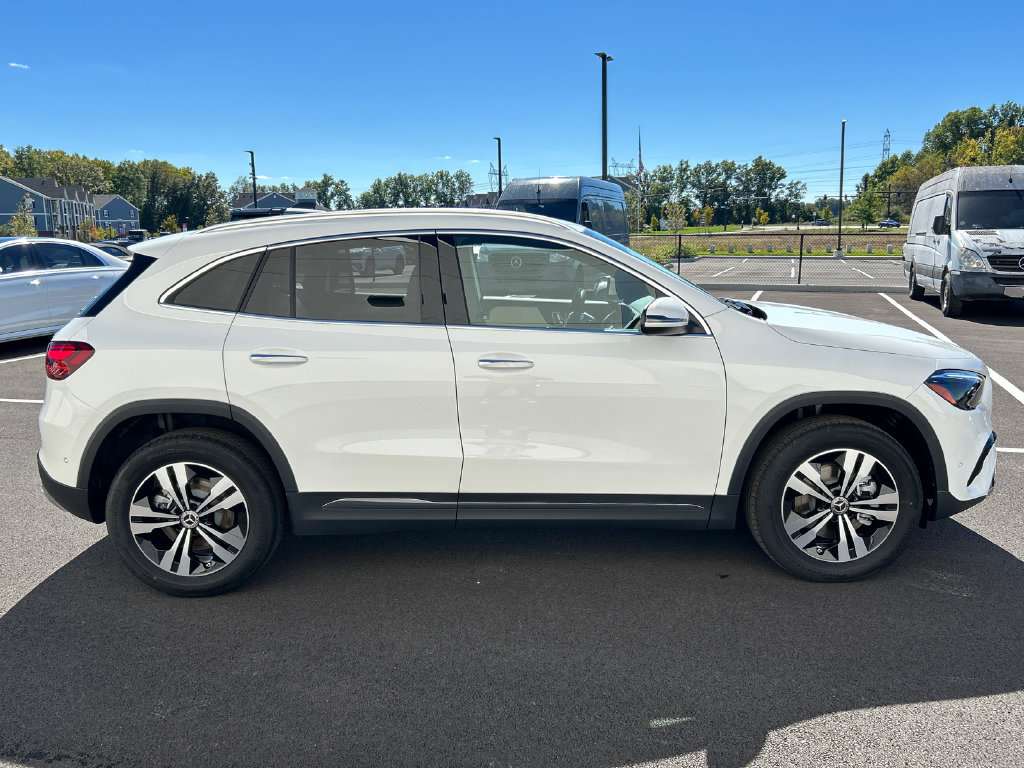 New 2026 Mercedes-Benz GLA 250 4MATIC image 9