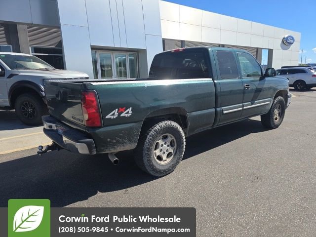 Used 2004 Chevrolet Silverado 1500 LS w/ Light Duty Power Package AWD/4WD image 6
