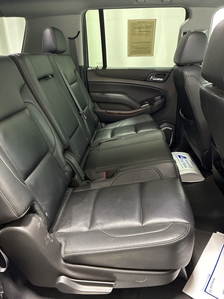 Used 2019 Chevrolet Suburban LT image 27