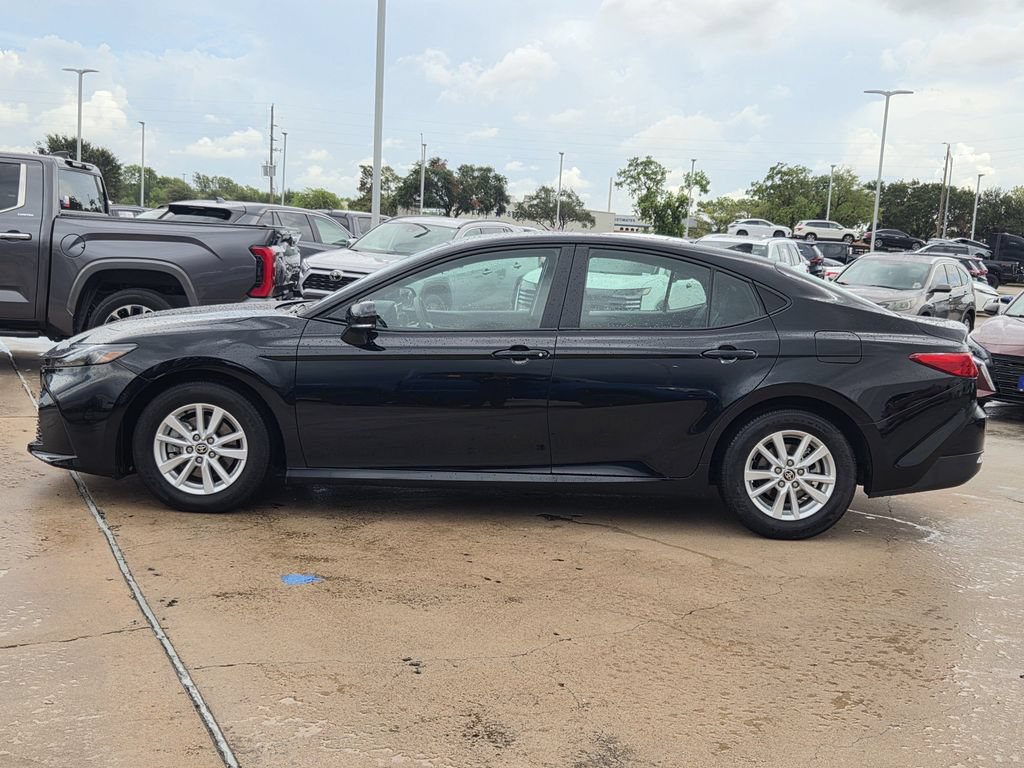 Used 2026 Toyota Camry LE FWD image 6