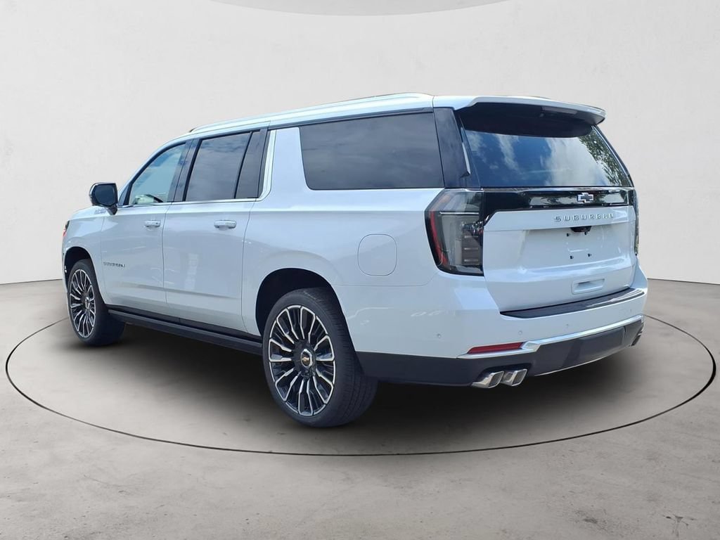 New 2026 Chevrolet Suburban High Country w/ LPO, Illumination Package AWD/4WD image 5