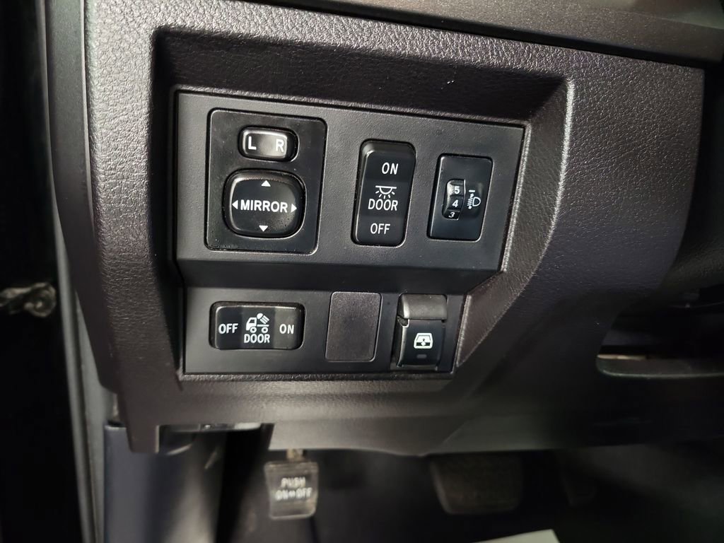 Used 2014 Toyota Tundra SR5 image 20