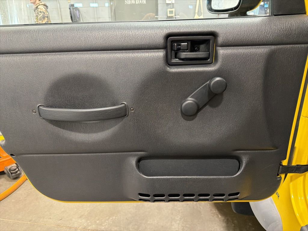 Used 2004 Jeep Wrangler Sport w/ Dual Top Group image 7