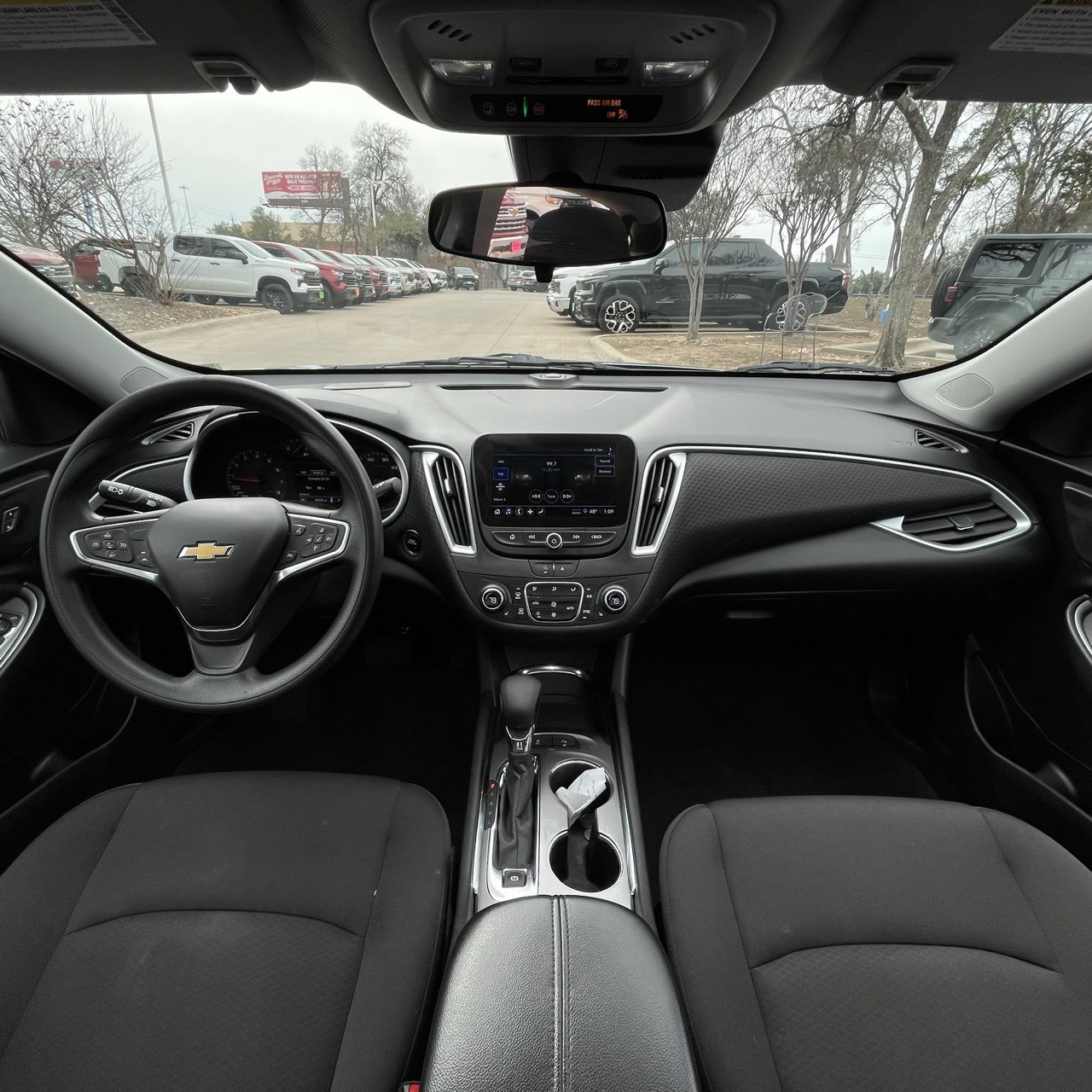 Used 2024 Chevrolet Malibu LT image 11