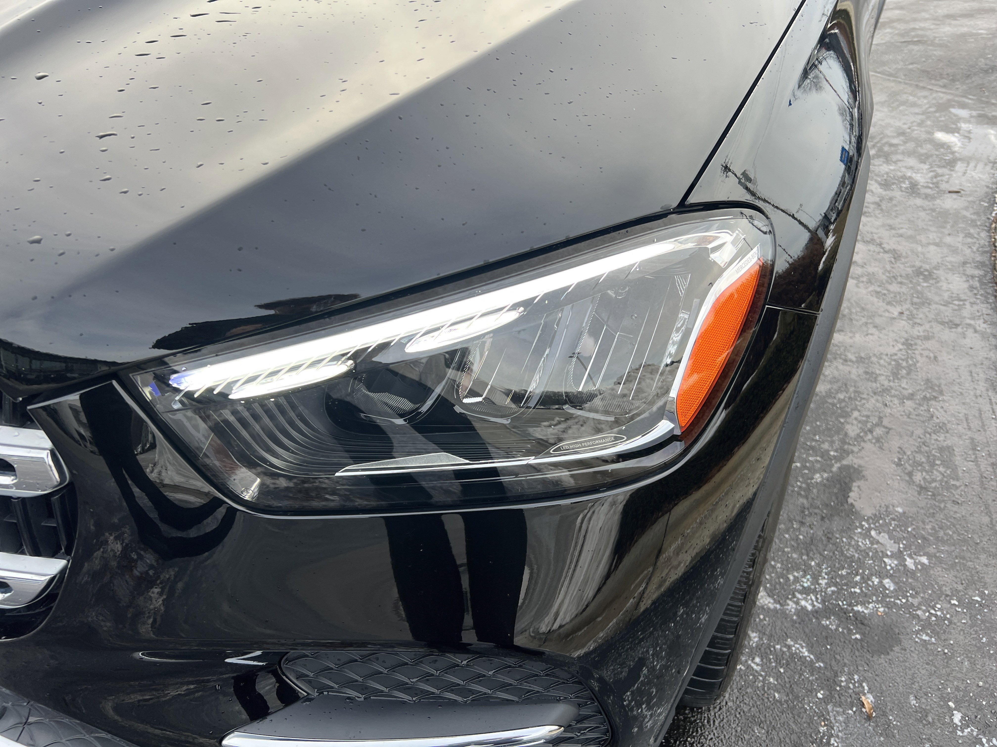 Certified 2024 Mercedes-Benz GLE 450e 4MATIC image 6