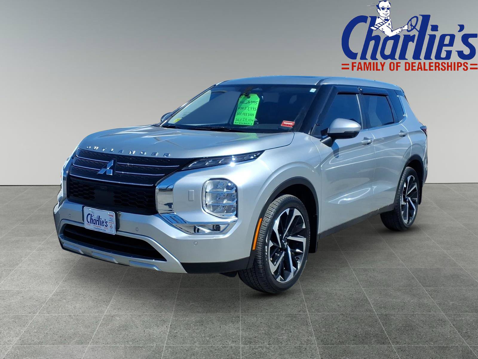 Used 2024 Mitsubishi Outlander SE AWD/4WD image 1