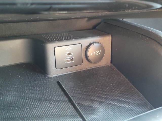 New 2024 Ford Escape ST-Line w/ Tech Pack #1 FWD image 27